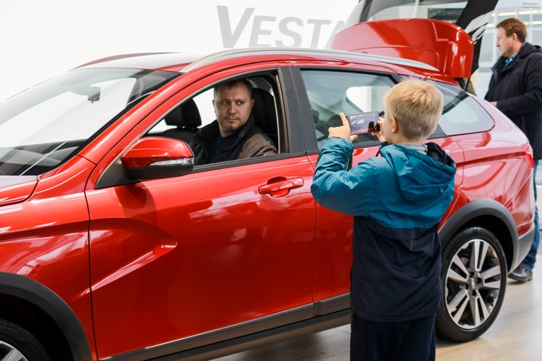 Долгожданная презентация LADA Vesta SW Cross в Лада Центр Оскол