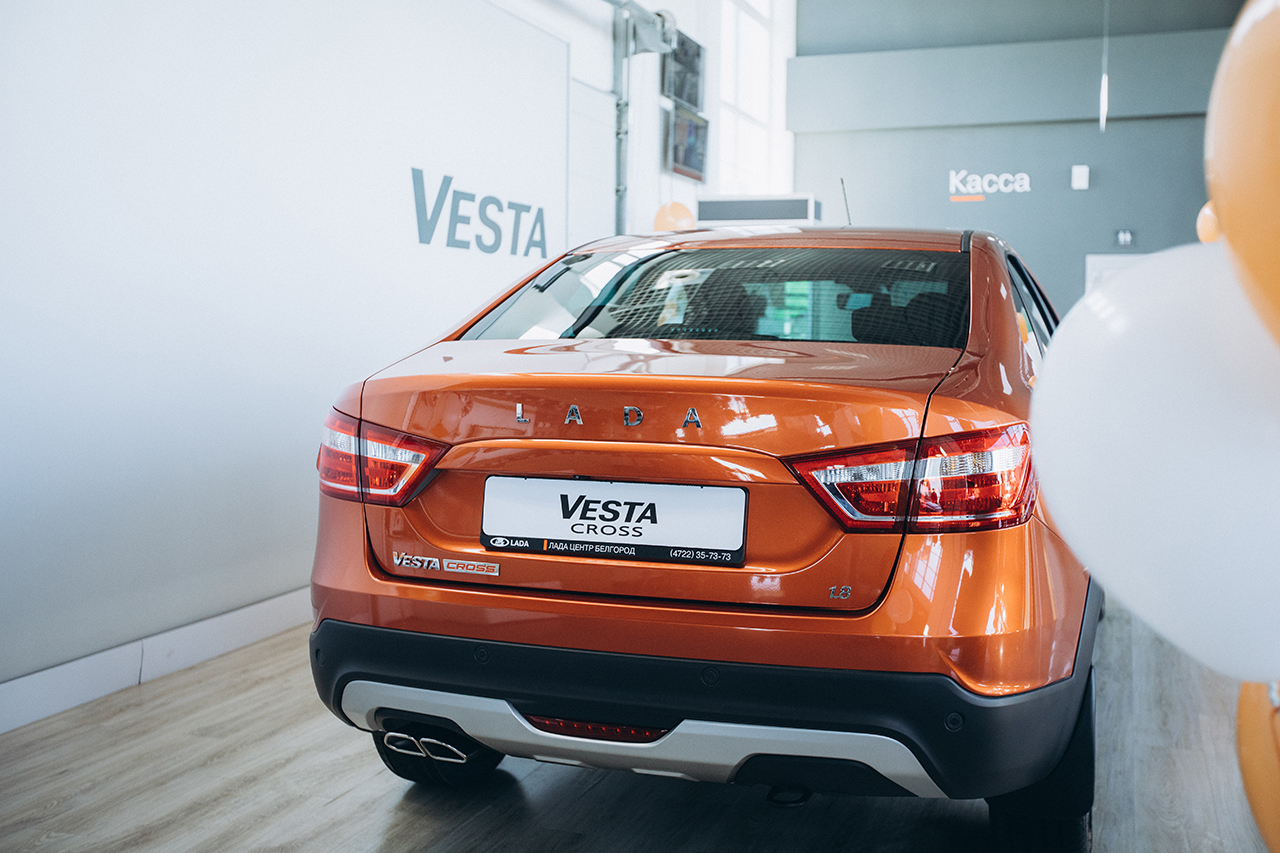 В Белгороде прошла презентация новой LADA VESTA CROSS