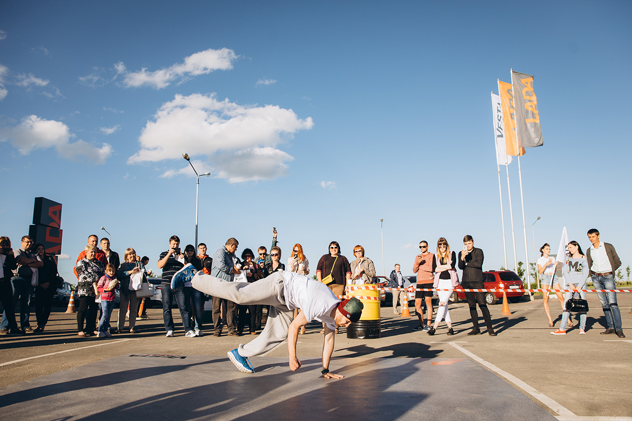 В Белгороде прошла презентация новой LADA VESTA CROSS