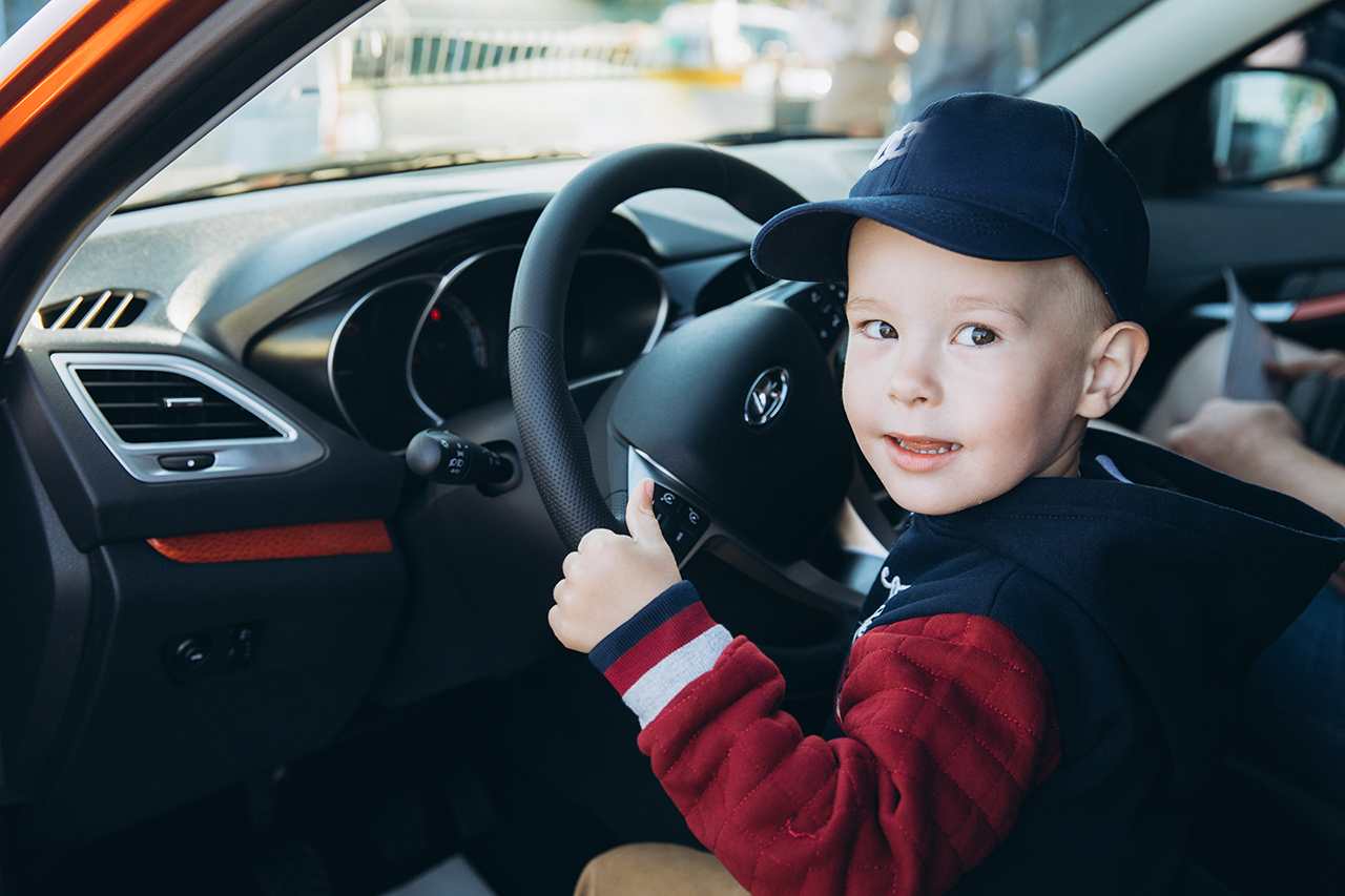 В Белгороде прошла презентация новой LADA VESTA CROSS